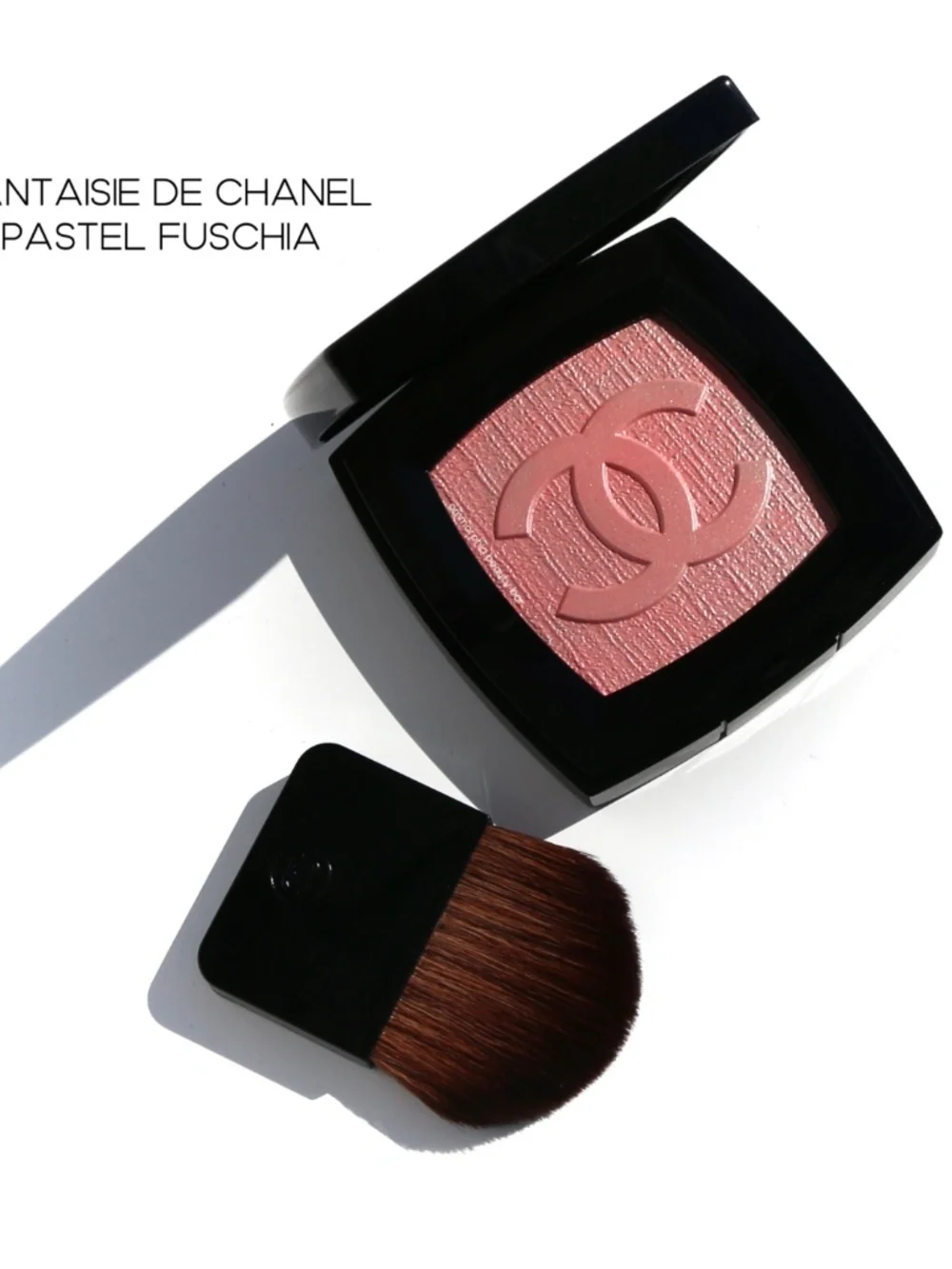 Fantaisie de CHANEL Illuminating Powder & Les 4 Ombres Eyeshadow 68 Délices